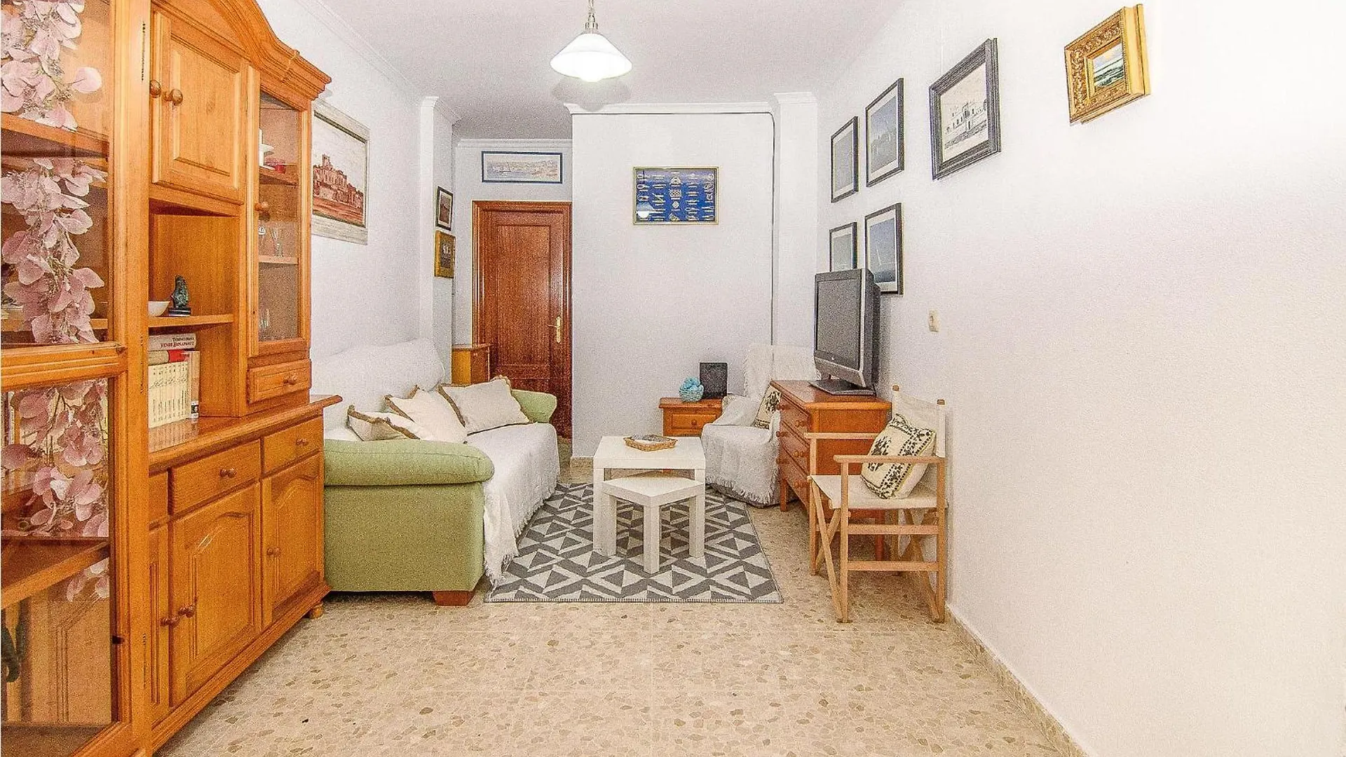 Beautiful Apartment In Chipiona With Kitchenette